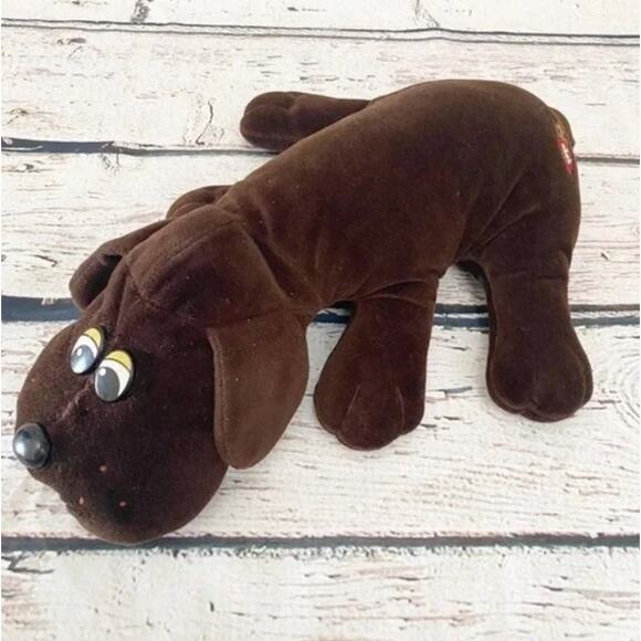 TONKA Vintage 1985 Pound Puppies Chocolate Brown Dog 18" - Picture 1 of 5
